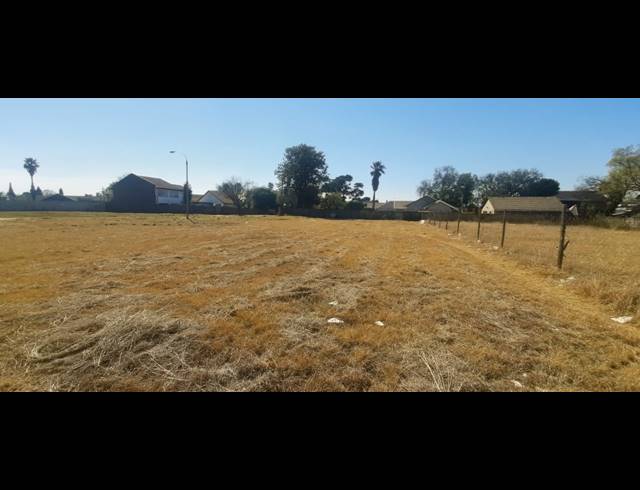 1,000M² VACANT LAND FOR SALE IN ATLASVILLE